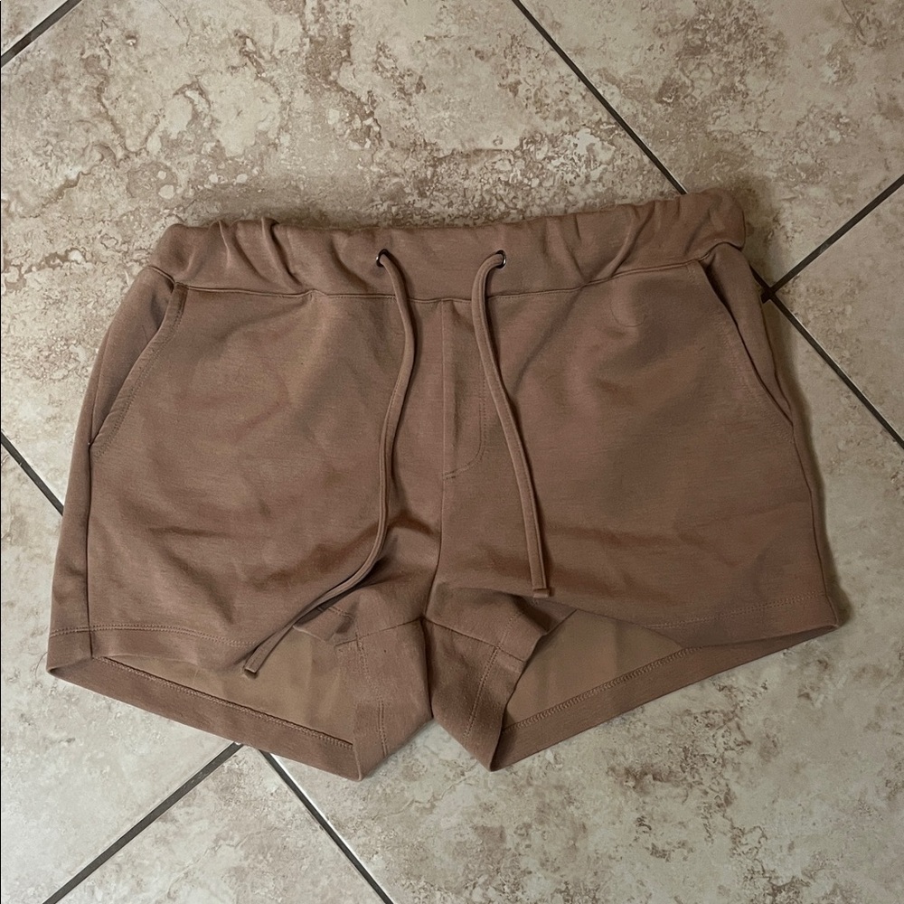 Cable & Gauge Tan Athletic Shorts